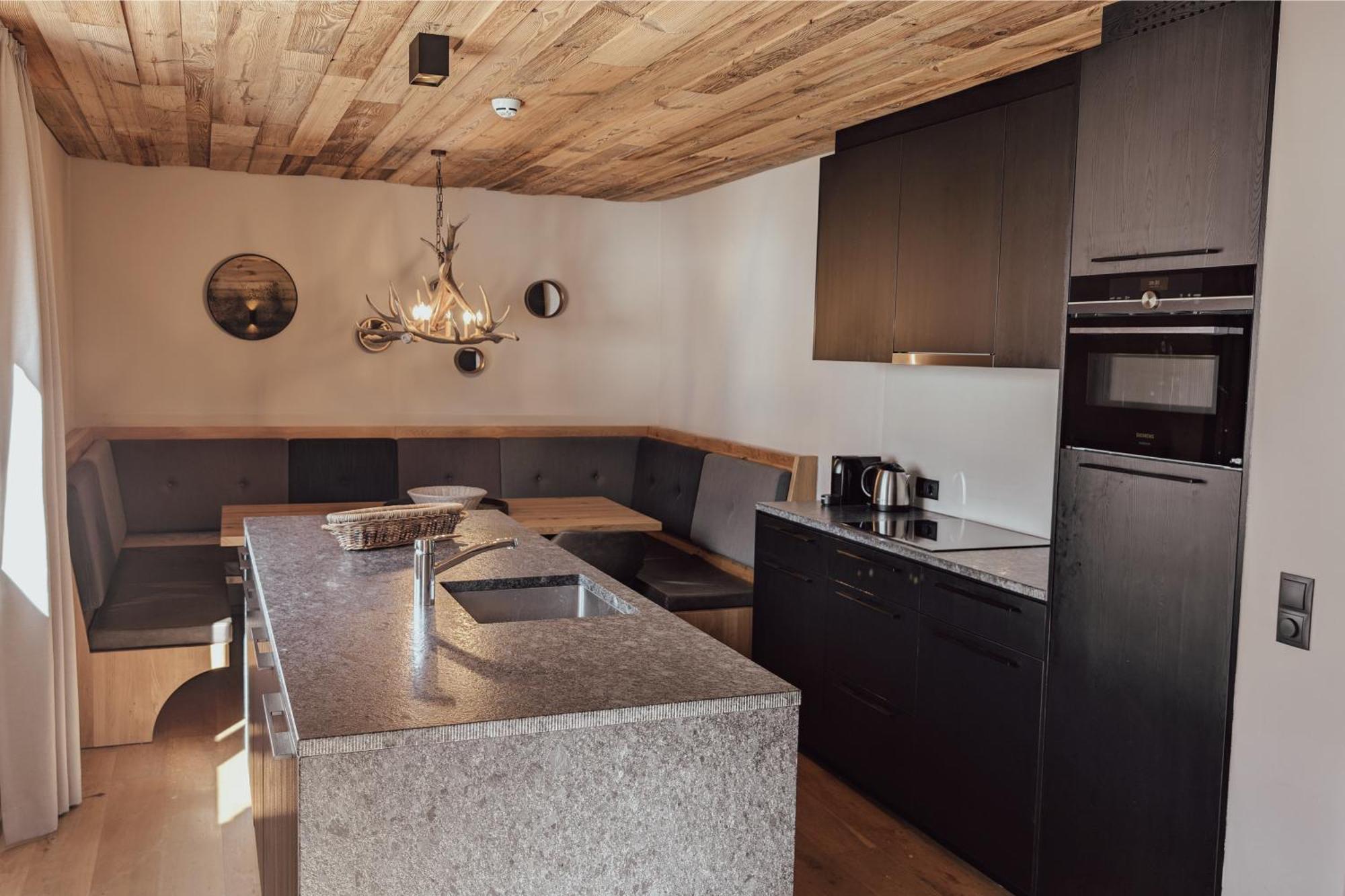 Alpenparks Hotel & Apartment Arlberg Warth Mit Pool Экстерьер фото