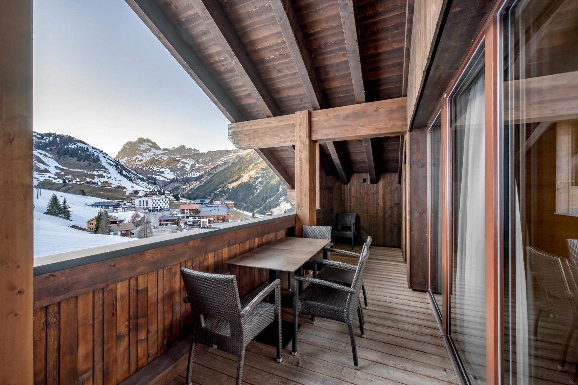 Alpenparks Hotel & Apartment Arlberg Warth Mit Pool Экстерьер фото
